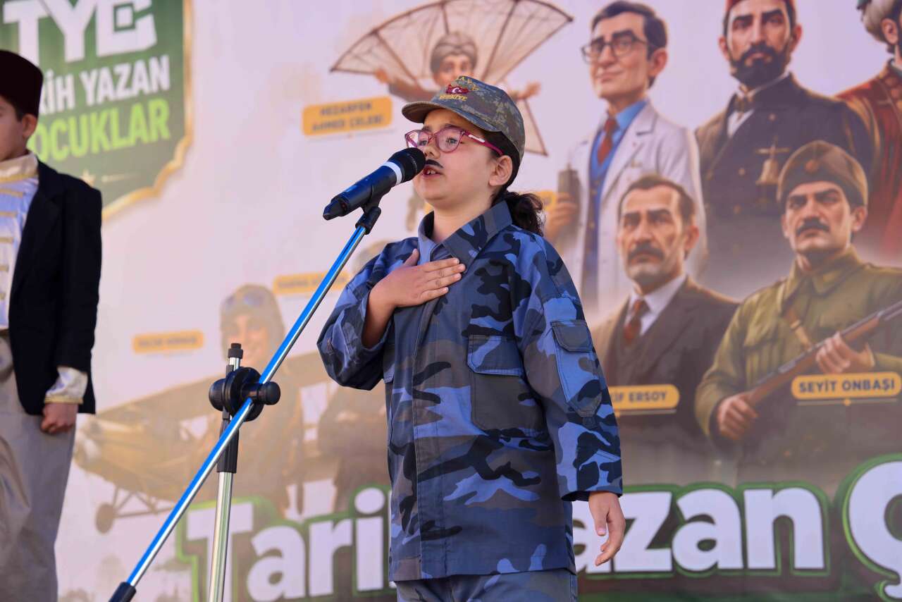 77 büyük isim, Konya Meram’da minik öğrencilerin kalemiyle hayat buldu 7